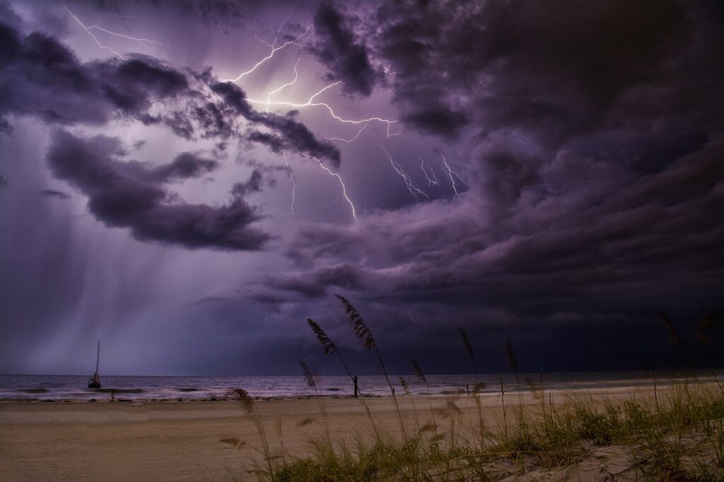 10G光の雷によるサージ対策はどうすればいい？