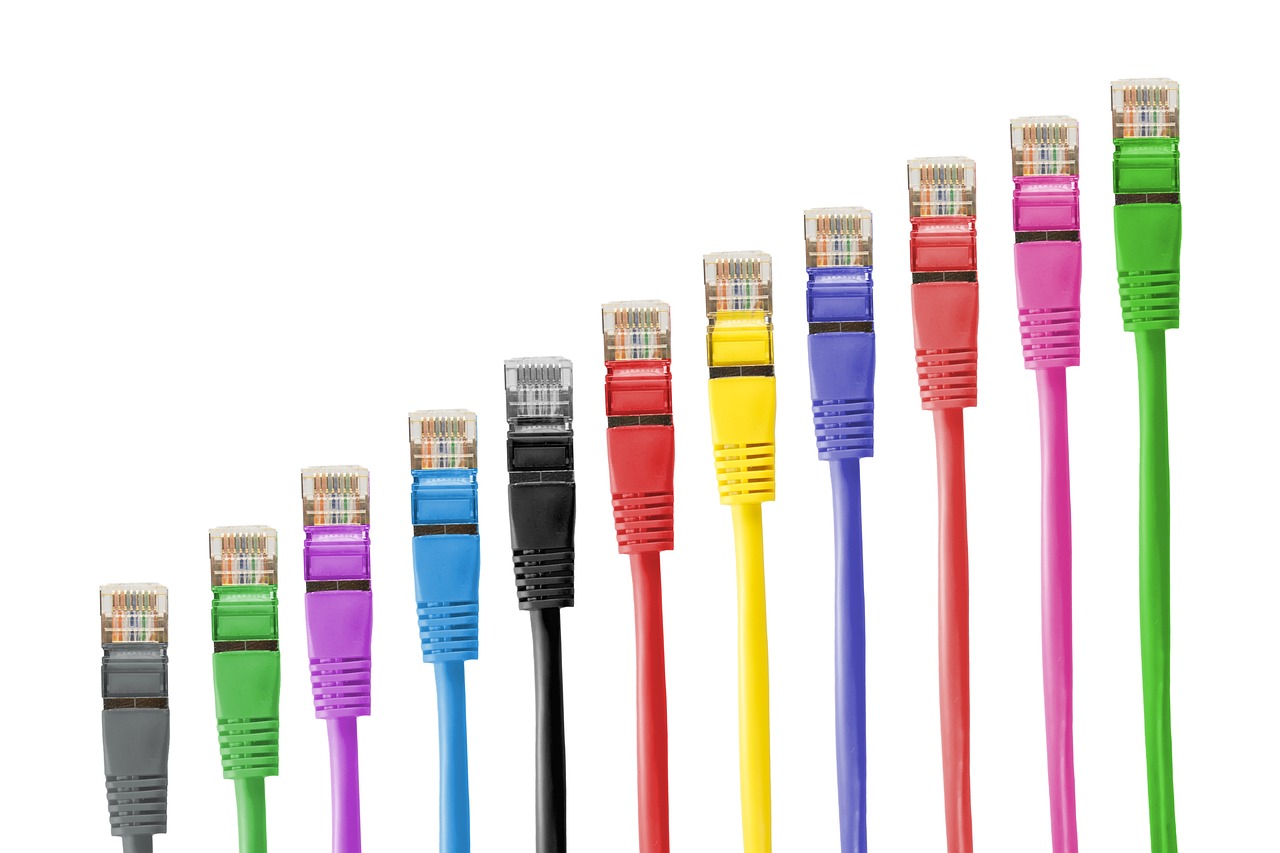 10G光に最適なLANケーブルの選定方法は？