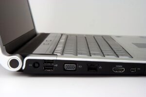 「FPSに最適なLANケーブルはどれ？選び方とおすすめを解説！」